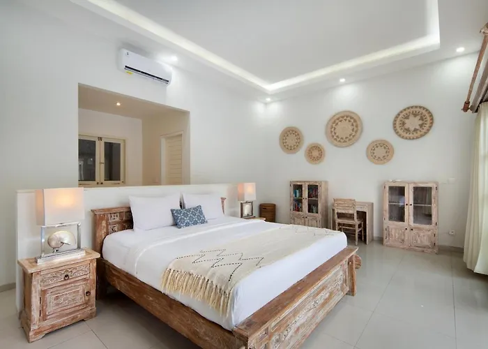 3br Private Pool , Short Walk To The Canggu (Bali)